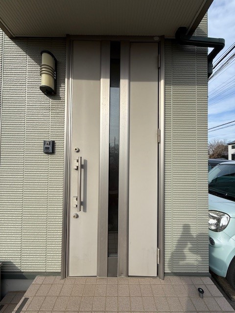 Renovation Factoryの玄関ドアリフォーム工事　〖Ｒ8.2施工〗の施工前の写真1