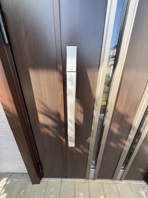 金谷ガラス店の防犯対策　玄関ドアリフォーム工事　〖R8.3施工〗の施工後の写真3