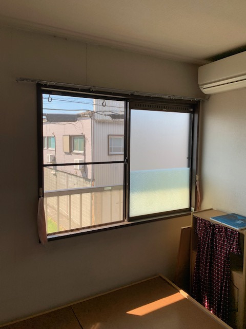 ツルタ建装社のＫ様邸　インプラス（内窓設置）施工事例のご紹介の施工前の写真3