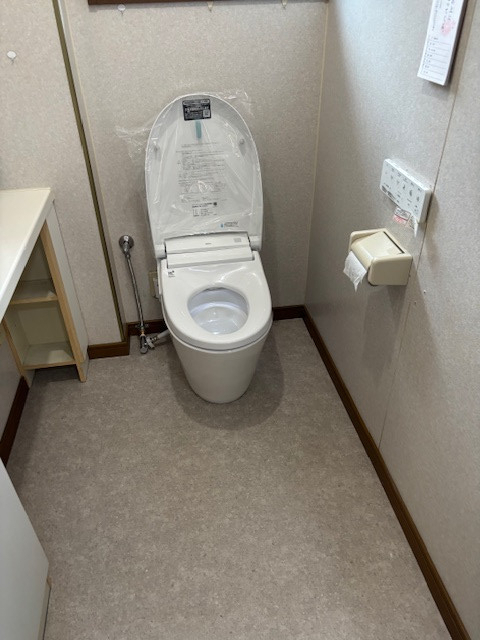 ツルタ建装社のトイレ更新事例のご紹介の施工後の写真1