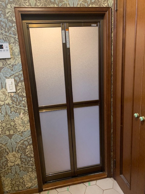 ツルタ建装社のＫ様邸　浴室折戸交換工事！の施工後の写真1