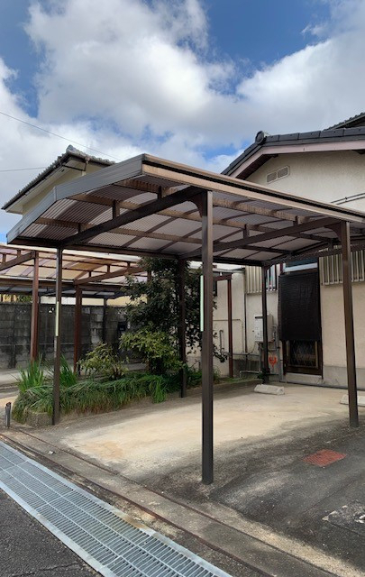 ツルタ建装社のカーポートの波板ポリカ張替の施工後の写真1