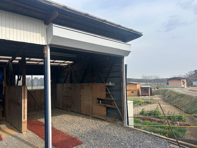 ツルタ建装社の車庫シャッター取付工事の施工後の写真1