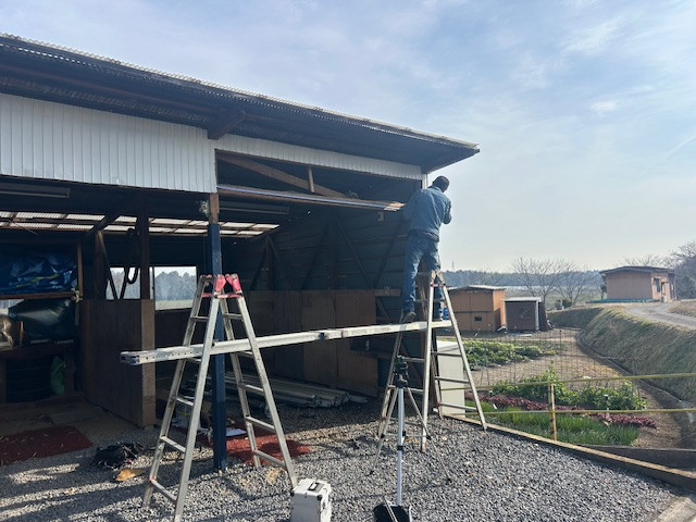 ツルタ建装社の車庫シャッター取付工事の施工前の写真2