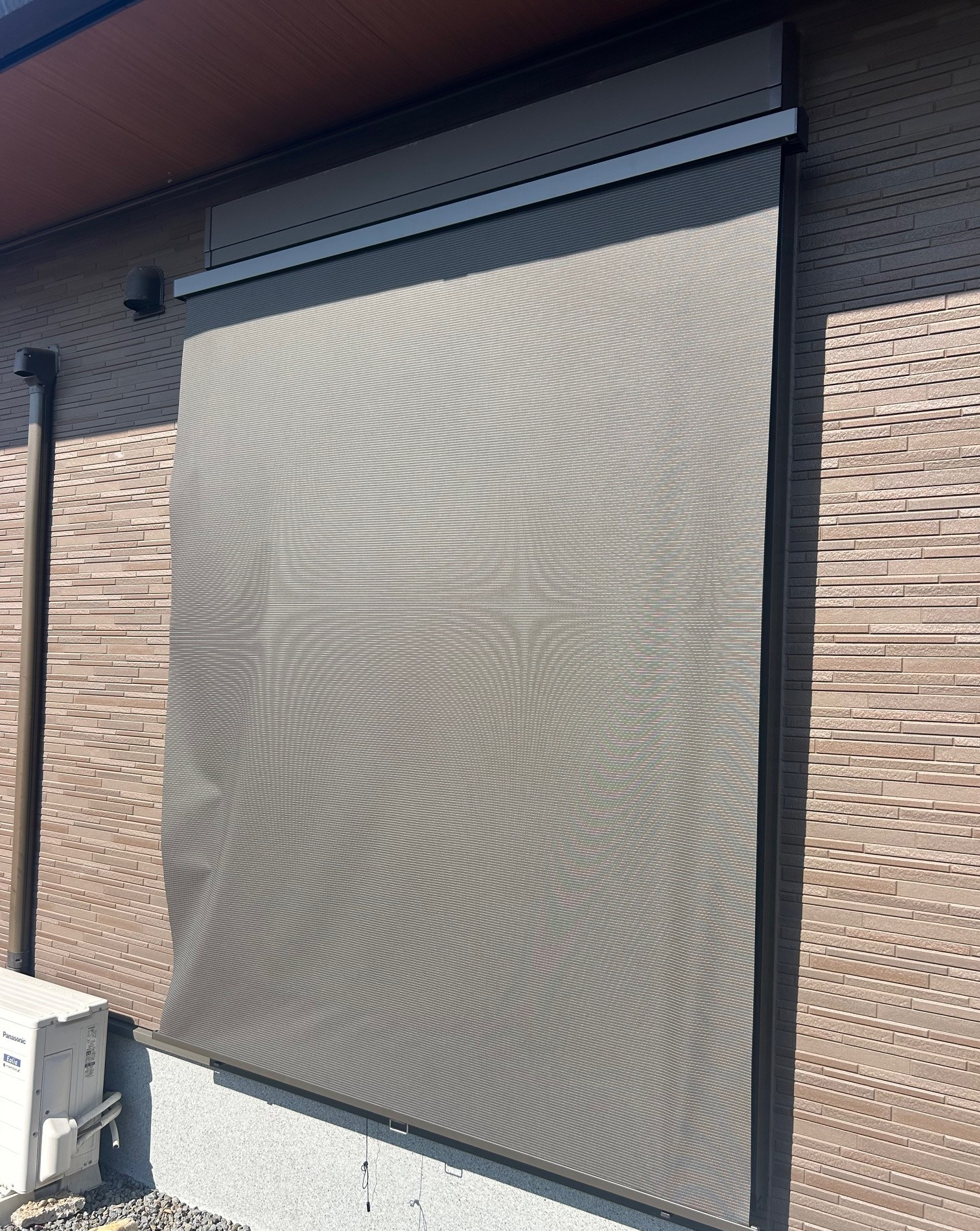 ツルタ建装社の目隠しと風通しを両立！カーテンを開けて過ごせる開放感リフォームの施工後の写真2