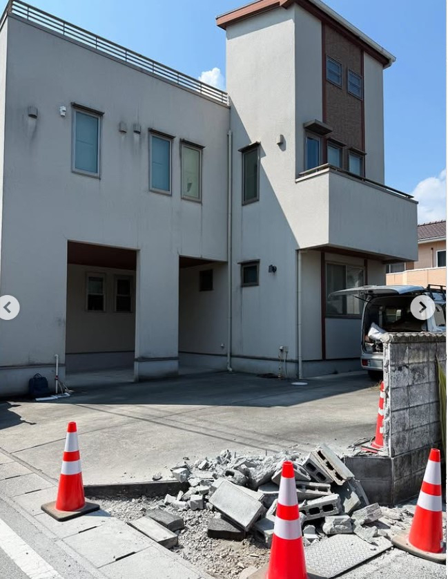 カネイシトーヨー住器のカーポートのスタイルチェンジの施工前の写真2