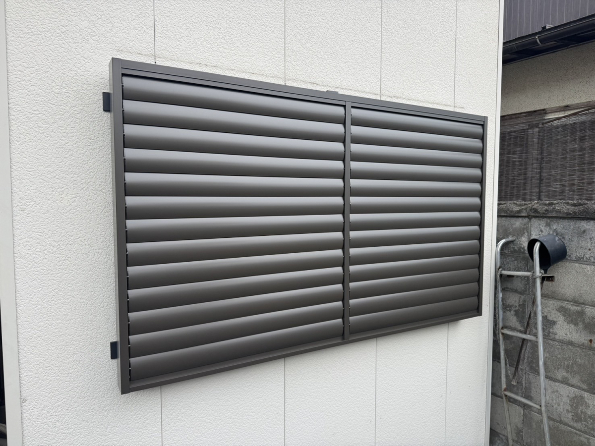 伊勢屋 舞鶴店の🔳《目隠し可動ルーバーで快適＆プライバシー確保》 ＼住まいのお悩み、解決します！／の施工後の写真1