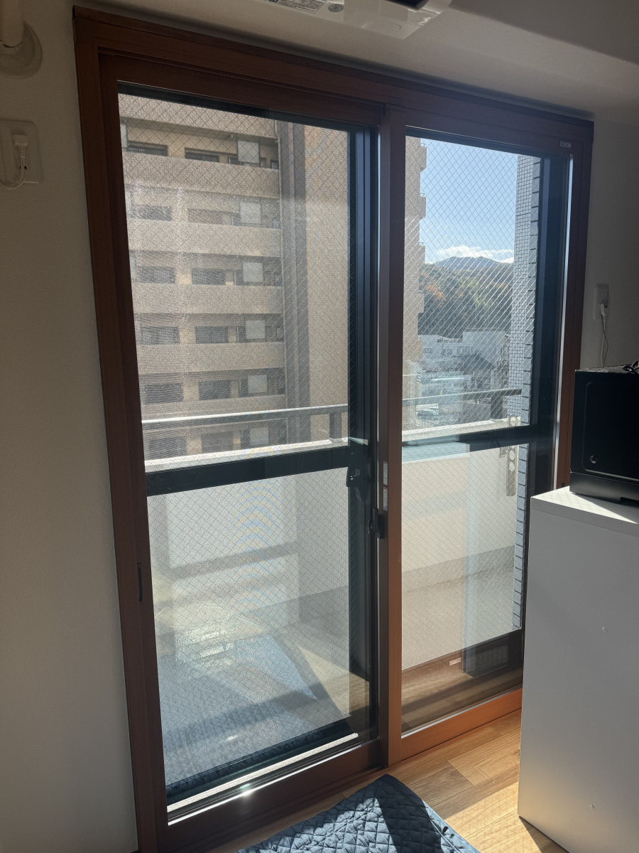 伊勢屋 舞鶴店の❄️《マンションでもOK！内窓リフォーム事例》 ＼お部屋ぽかぽか＆光熱費も見直し／の施工後の写真1