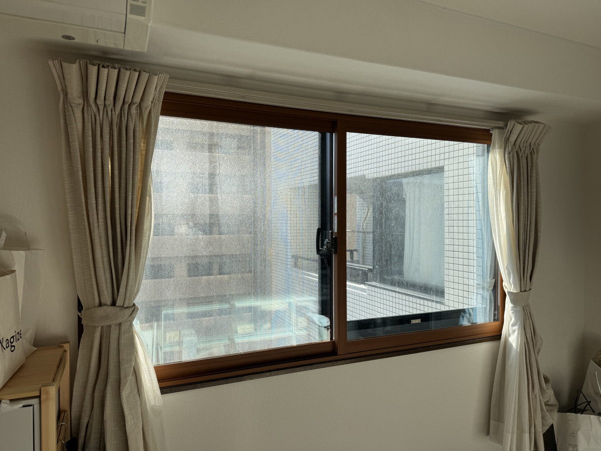 伊勢屋 舞鶴店の❄️《内窓リフォームでヒヤッと感をやわらげる》 ＼お部屋の寒さ・結露対策に「内窓」という選択／の施工後の写真1
