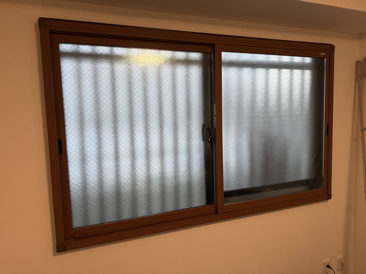 伊勢屋 舞鶴店の🌿《目隠しガラス＋内窓で、心地よいプライバシー空間へ》 ＼視線・寒さ・結露をまとめてケア／の施工後の写真1