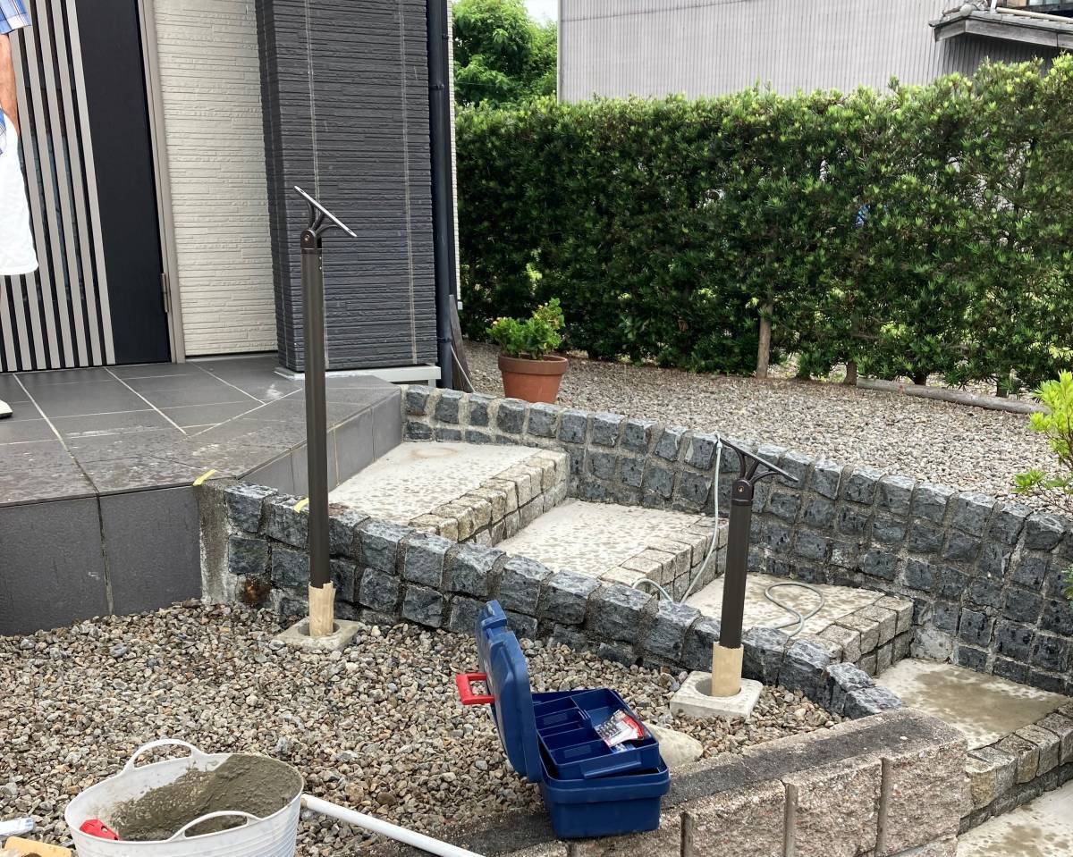 松井トーヨー住建の外階段手摺取付の施工前の写真1