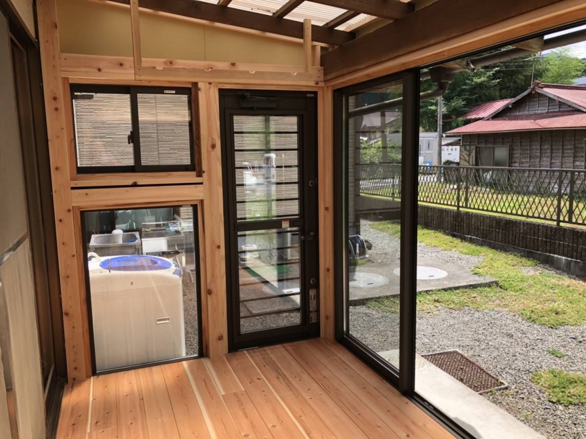 松井トーヨー住建の洗濯物干し部屋の施工後の写真1