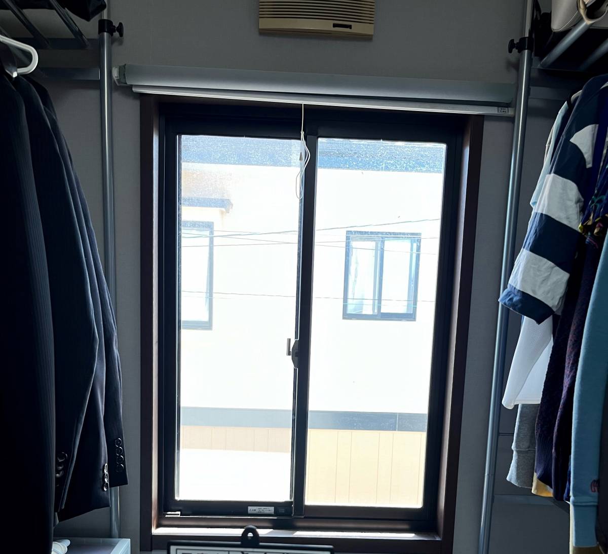 松井トーヨー住建のLIXIL　インプラス【内窓】　納戸の施工前の写真1