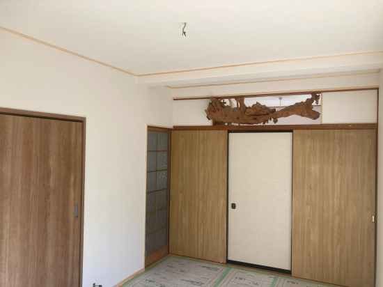 松井トーヨー住建の６畳間内装改修工事施工事例写真1