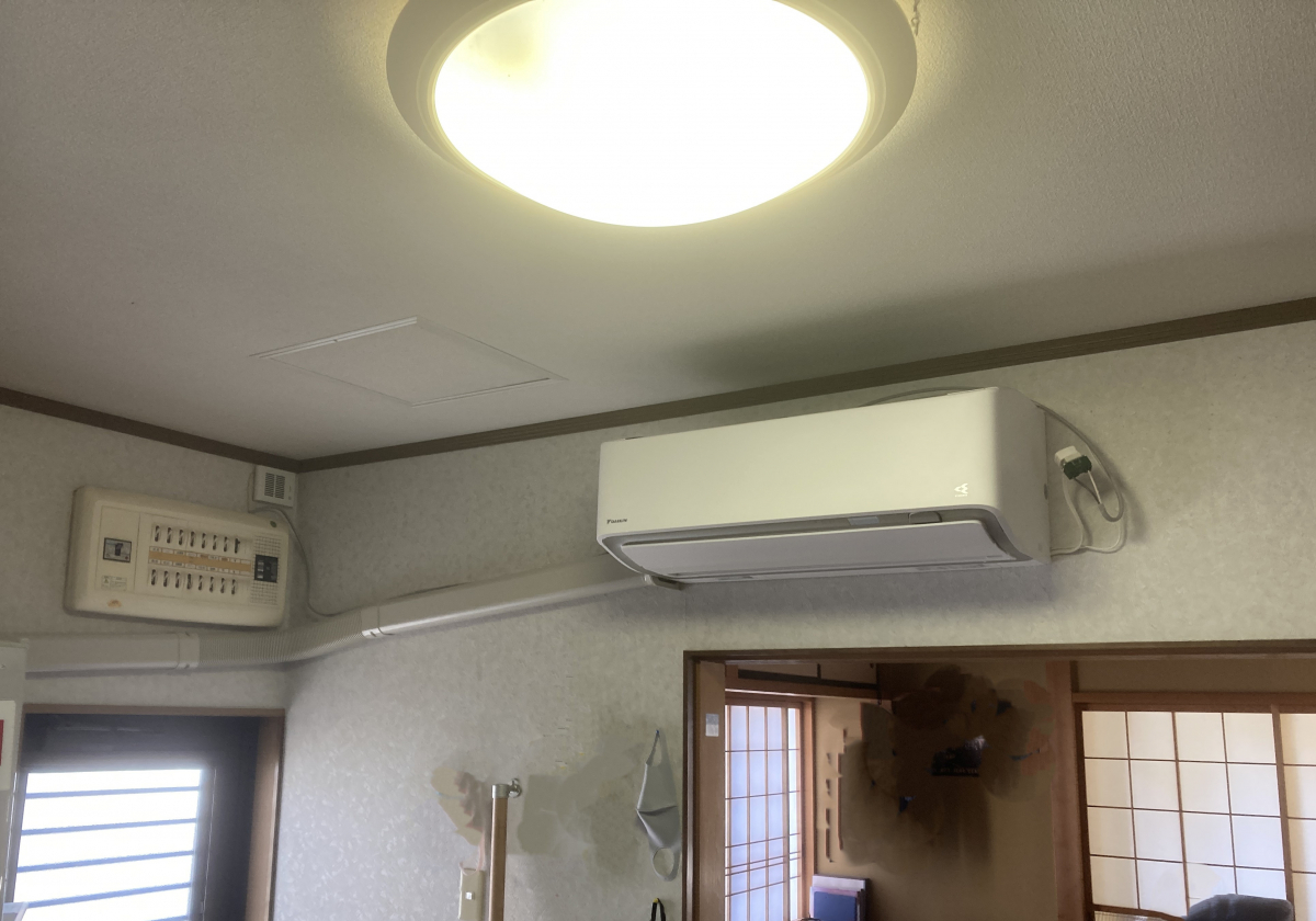 松井トーヨー住建のエアコン新規取付の施工後の写真3