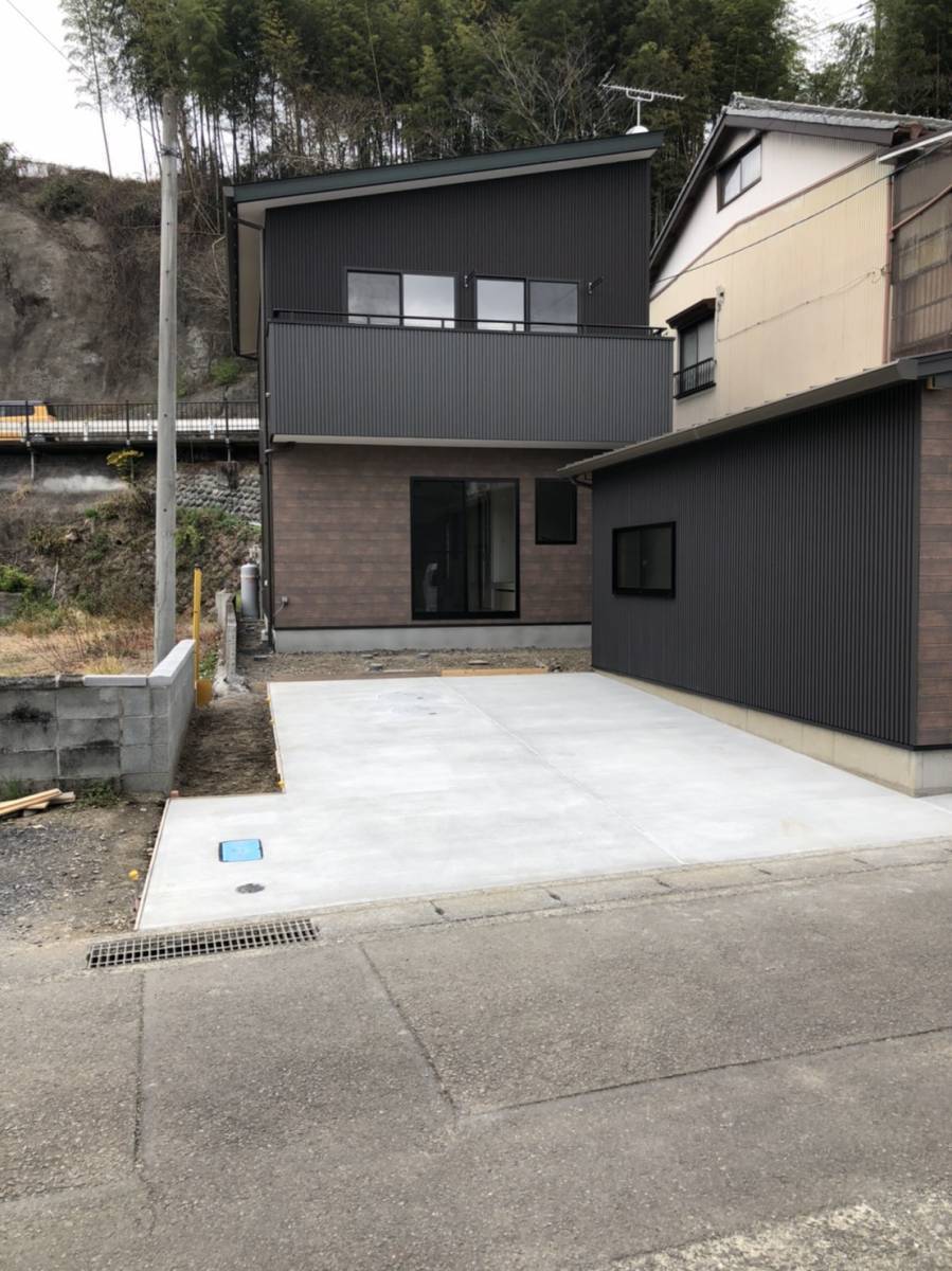 松井トーヨー住建のカーポート取付の施工後の写真2