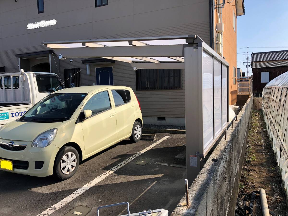 松井トーヨー住建の駐輪場取付の施工後の写真2