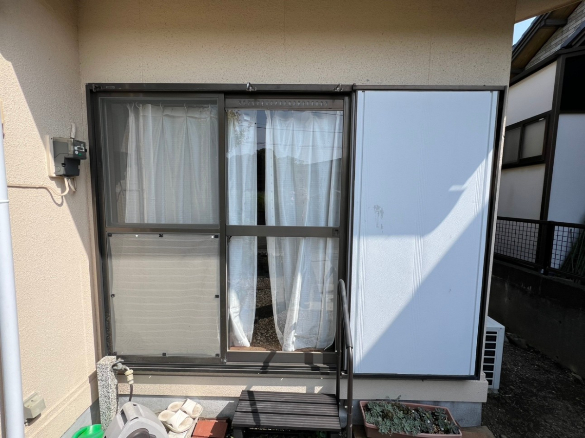 藤野トーヨー住器 富津中央の『千葉県君津市』先進的窓リノベ事業2025補助金活用しサッシ交換工事の施工前の写真1