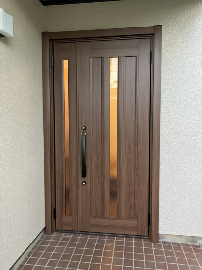 藤野トーヨー住器 富津中央の『千葉県木更津市』玄関ドア 1dayリフォーム施工事例写真1