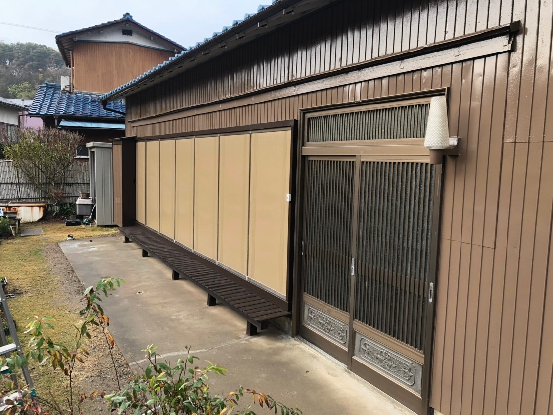 藤野トーヨー住器 富津中央の千葉県富津市『テラス新設工事（ＬＩＸＩＬスピーネ）』の施工前の写真1