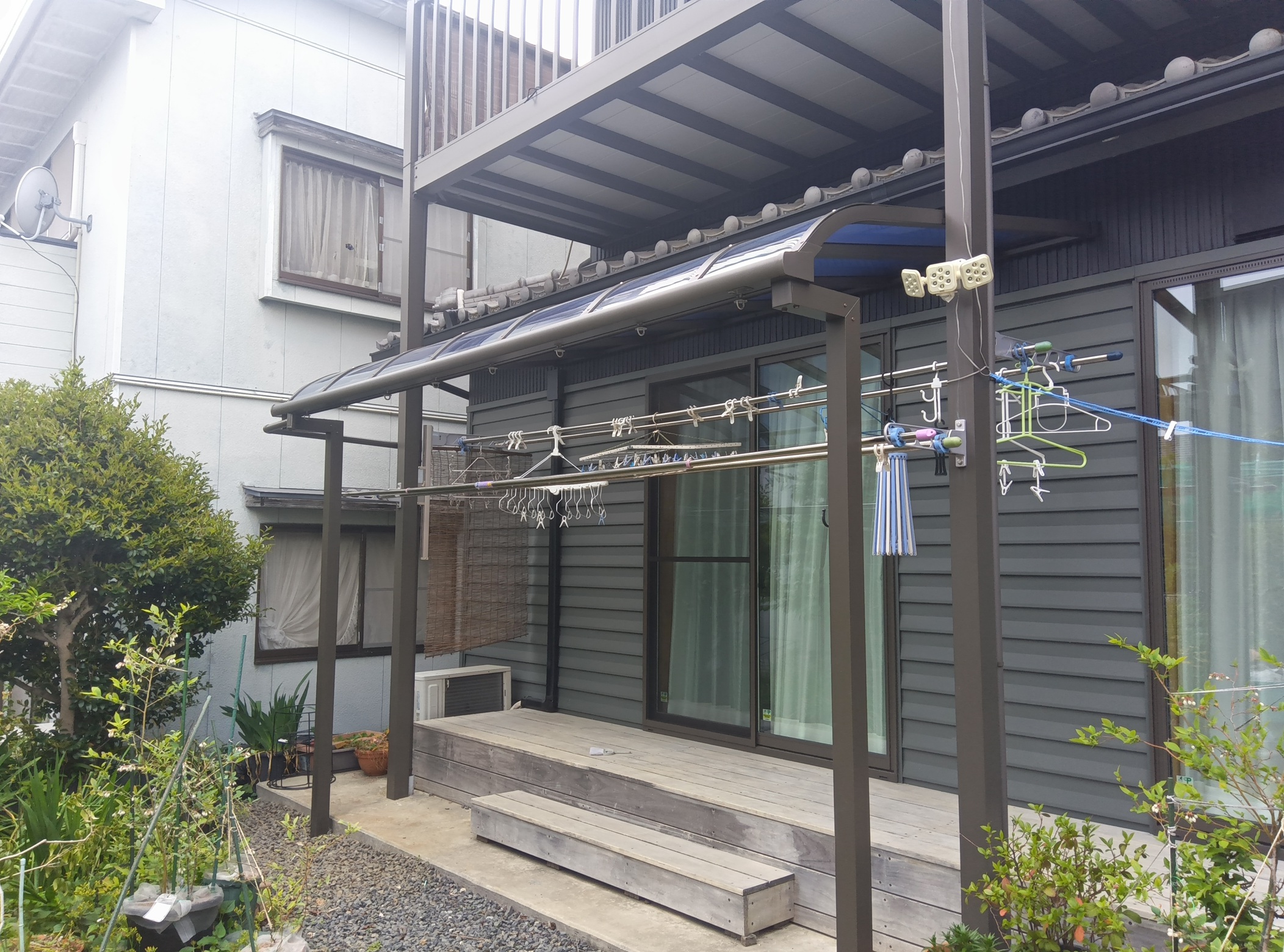 アサオカアルミの雨が降っても洗濯物を干したいの施工事例詳細写真2