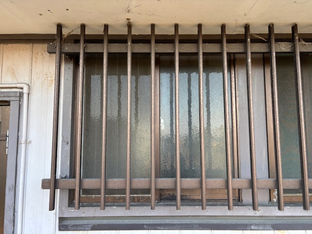 アサオカアルミの【西尾市吉良町】浴室・脱衣室窓改修😊の施工前の写真2