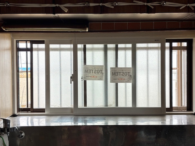 アサオカアルミの【西尾市吉良町】キッチン内窓工事😊の施工後の写真1