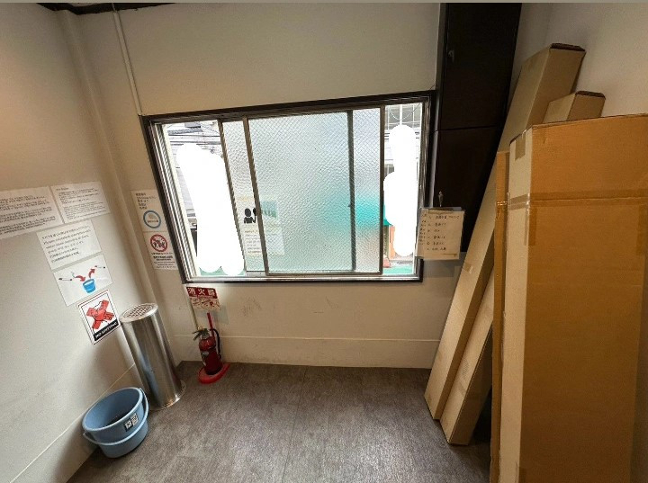 松井硝子店の020 マンションでも外窓交換できるんです🍀の施工前の写真1