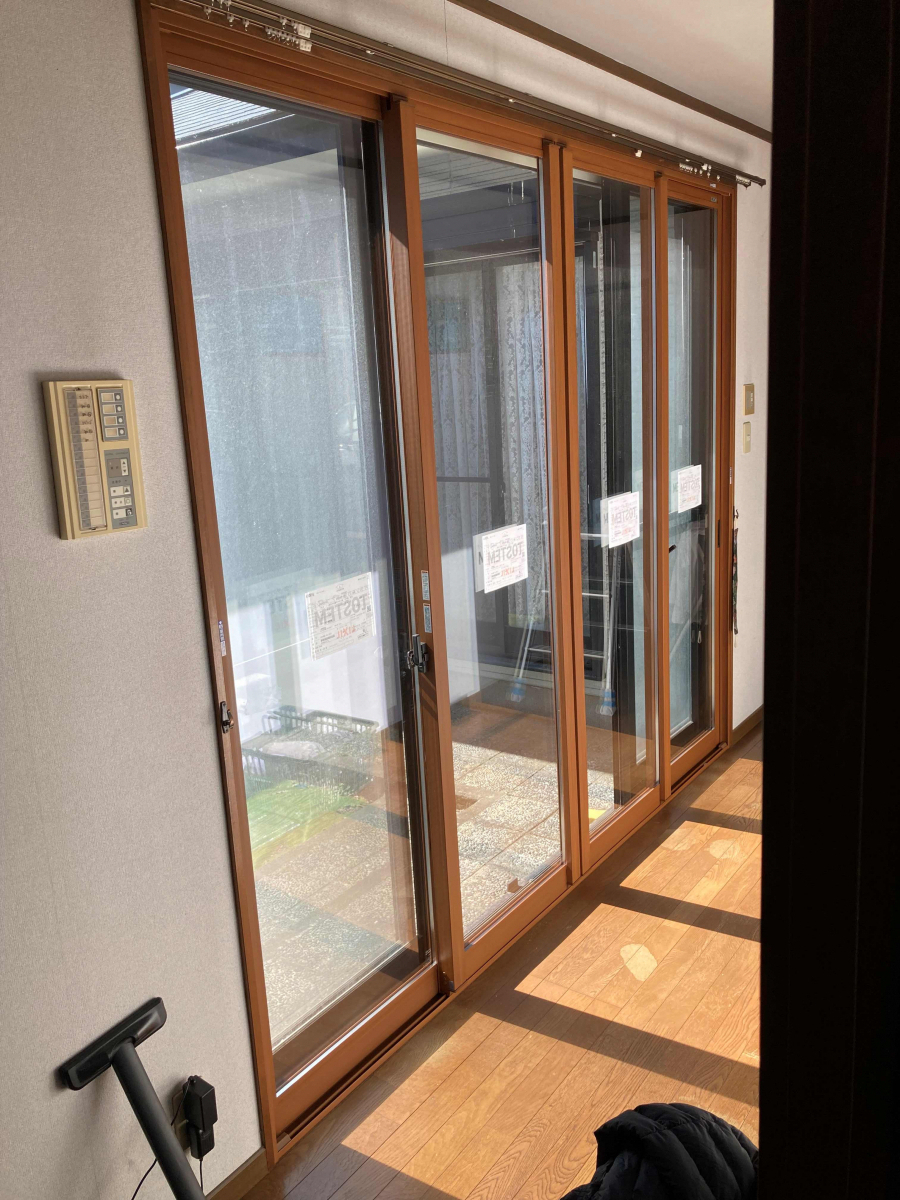 イズミ 日立店の内窓補助金【掃き出し窓】の施工後の写真1