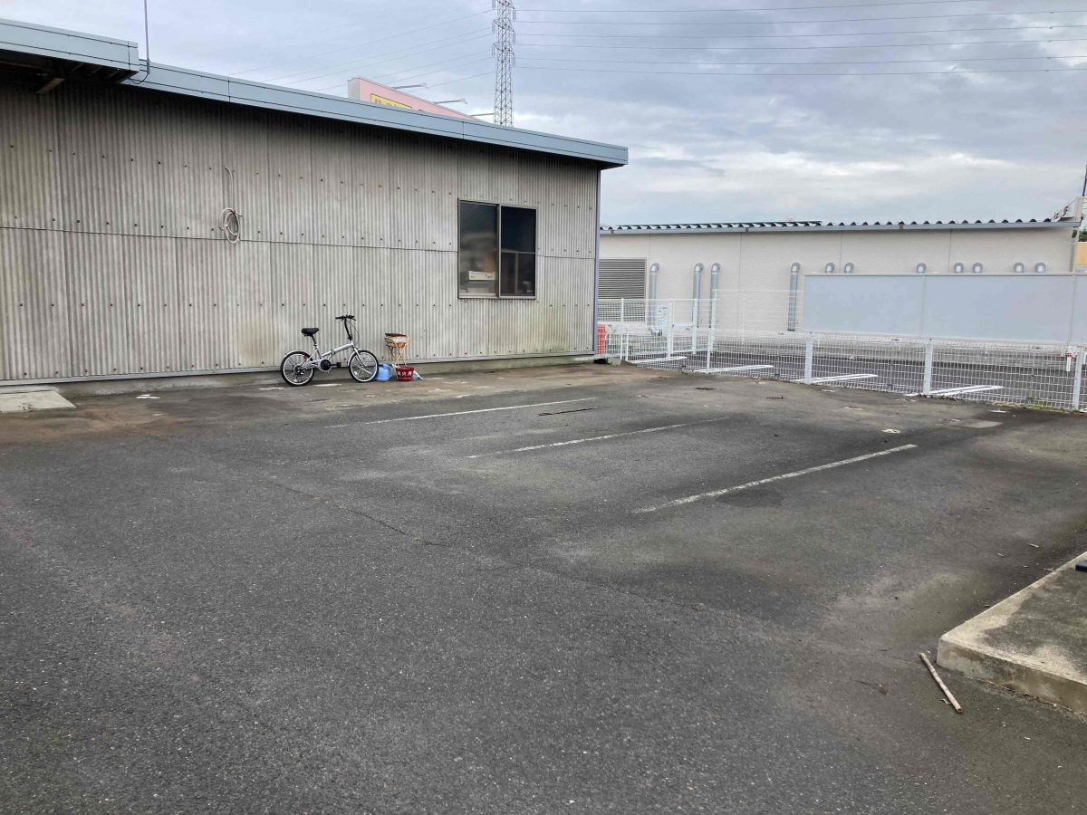 イズミ 日立店の倉庫組立工事の施工前の写真1