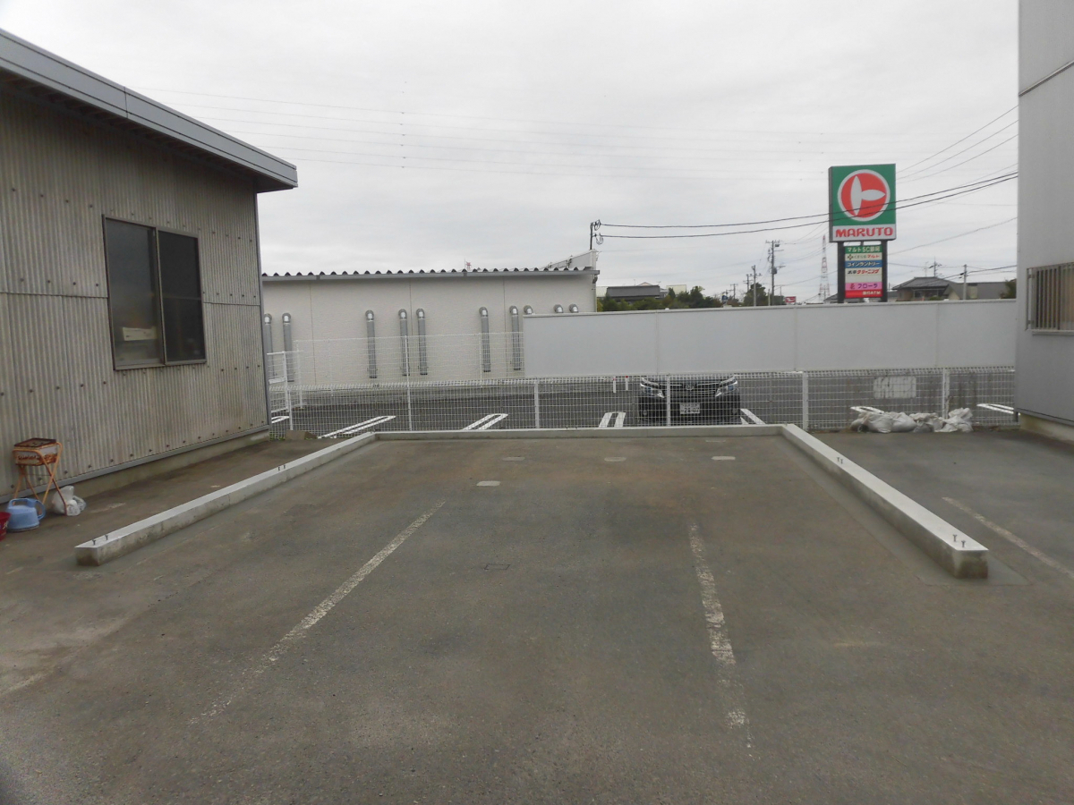 イズミ 日立店の倉庫組立工事の施工前の写真2