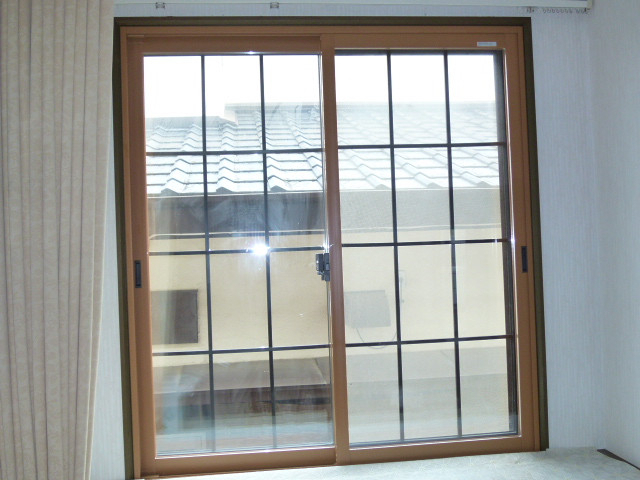 イズミ 日立店の内窓補助金（引違い窓）の施工後の写真1