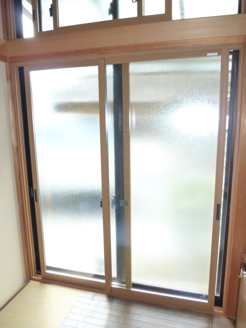イズミ 日立店の内窓補助金（掃き出し窓）の施工後の写真2