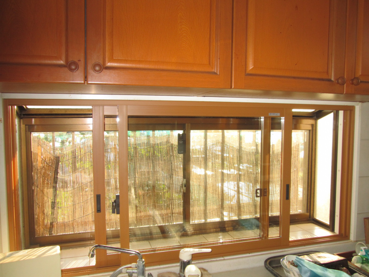 イズミ 日立店の内窓補助金（引違い窓）の施工後の写真1