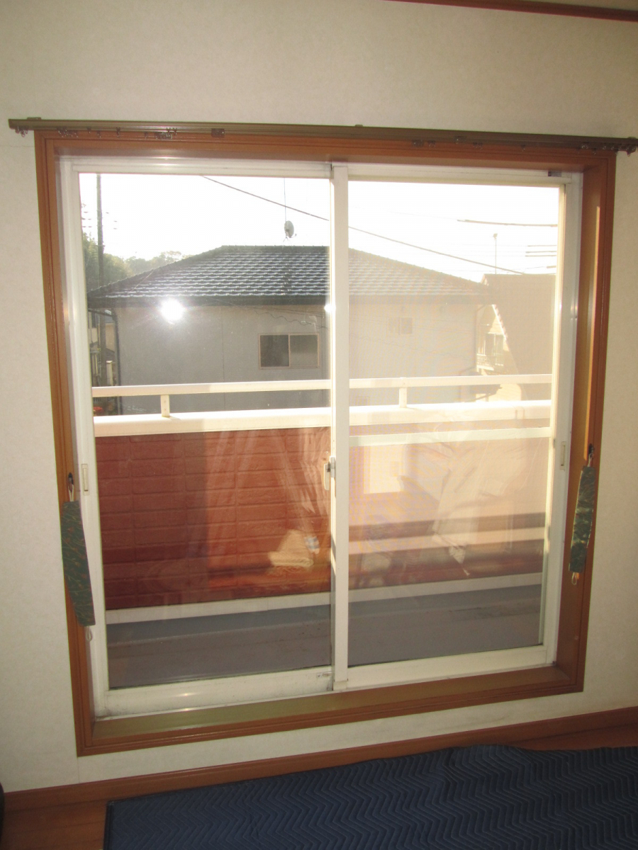 イズミ 日立店の内窓補助金（掃き出し窓）の施工前の写真1