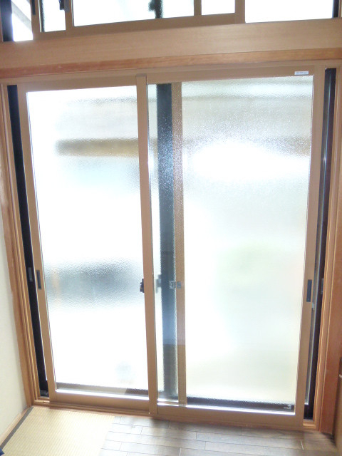 イズミ 日立店の内窓補助金（掃き出し窓）の施工後の写真1