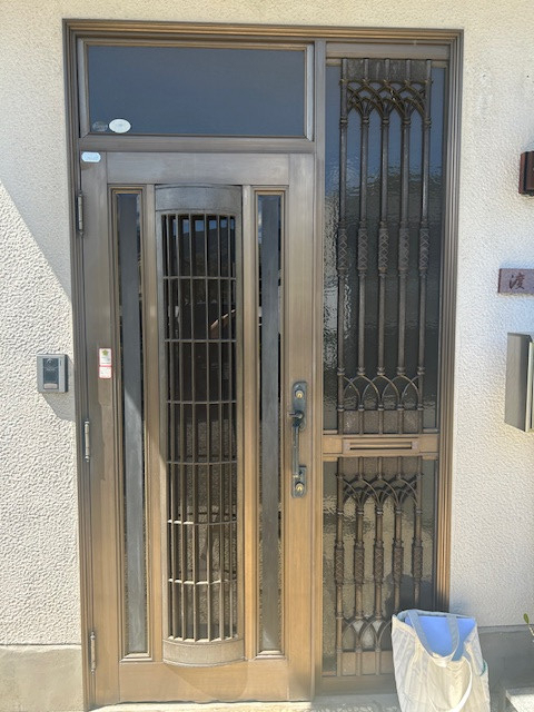 MIYAKOの新しくきれいな玄関に!の施工前の写真1