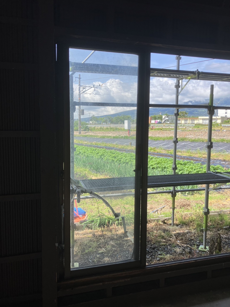 MIYAKOの割れたガラスはすぐバイバイ👋の施工前の写真2