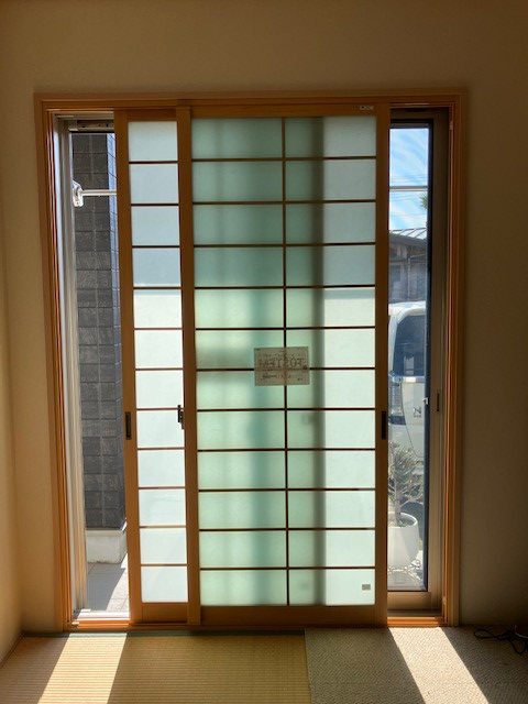 MIYAKOの和室に調和する“破れない障子” トリプルガラスの内窓で防音性能アップの施工後の写真1