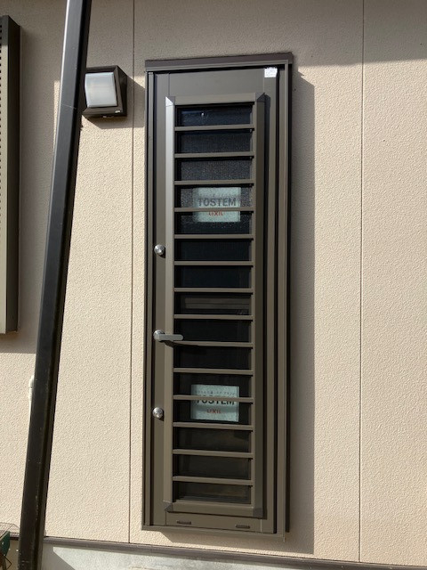 MIYAKOの勝手口ドアの断熱リフォームで、あたたかく静かな空間への施工後の写真1