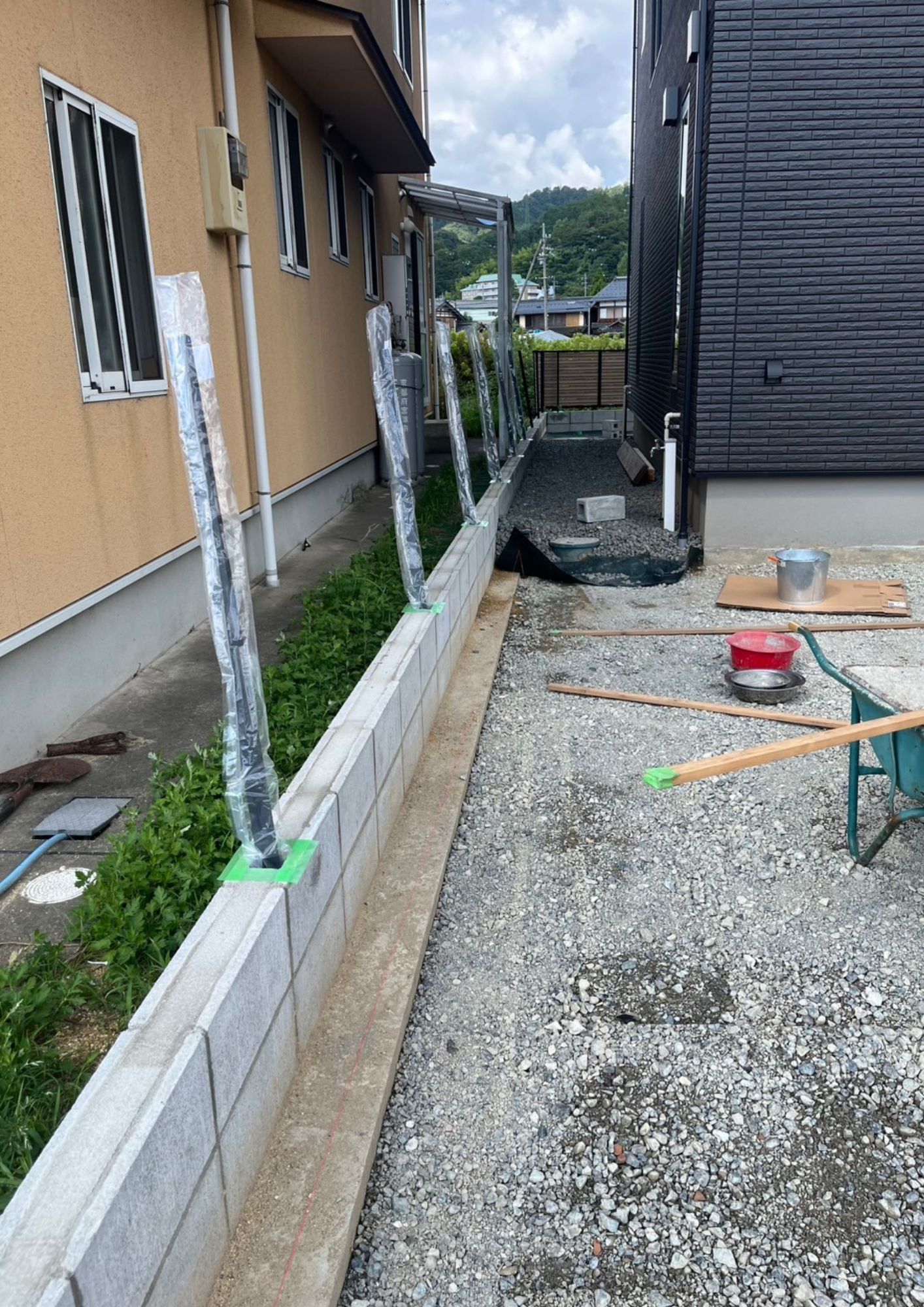 フェンス施工の様子👷 高岡建材 天橋立店のブログ 写真3