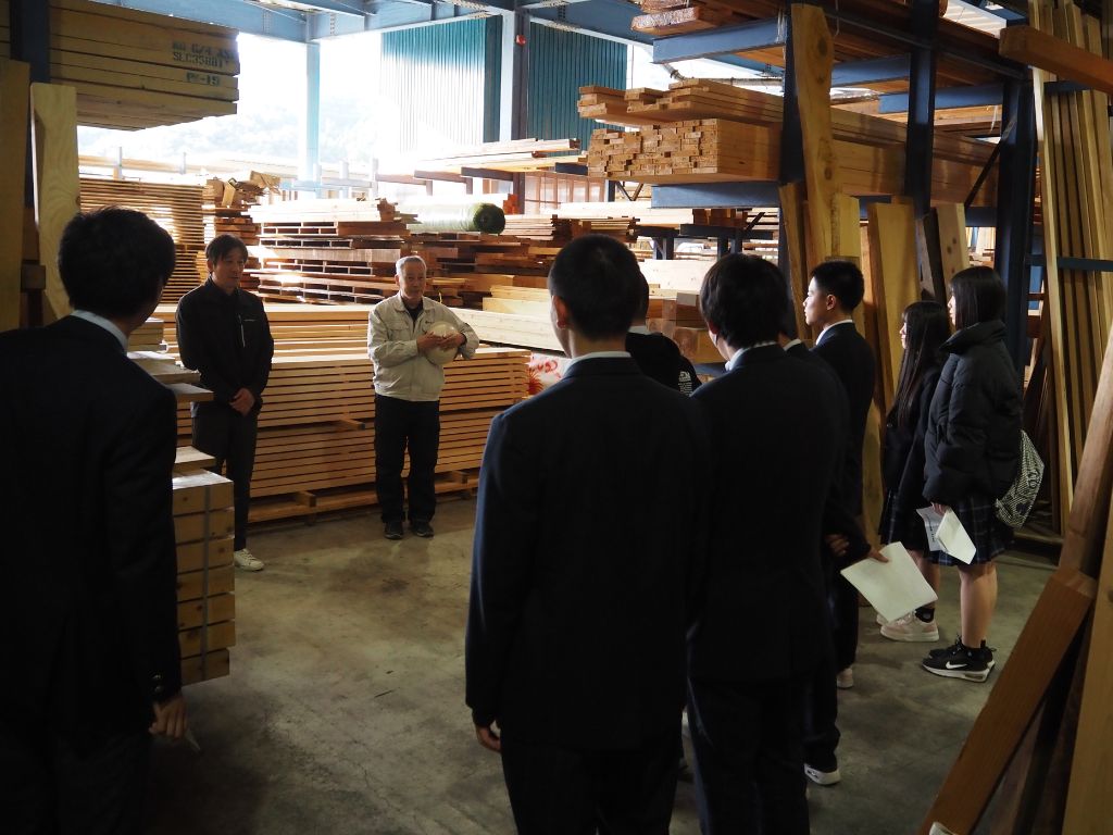 宮津天橋高校の1年生が会社見学に来られました✨ 高岡建材 天橋立店のブログ 写真6