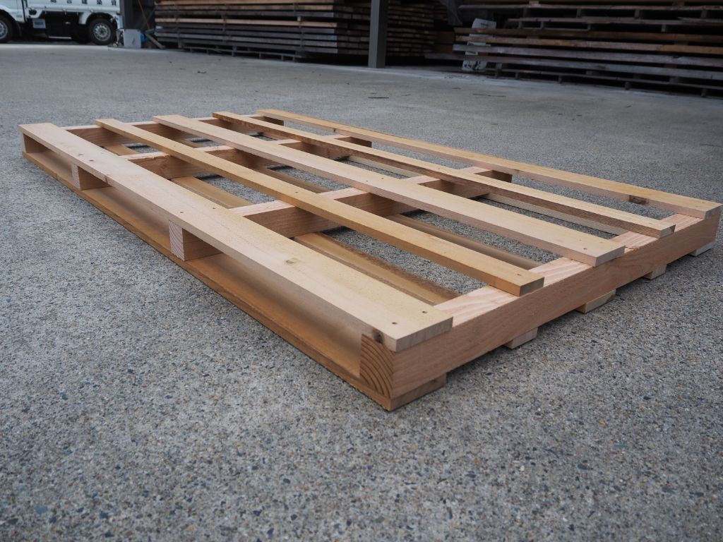 木製パレット作製の様子 高岡建材 天橋立店のブログ 写真3