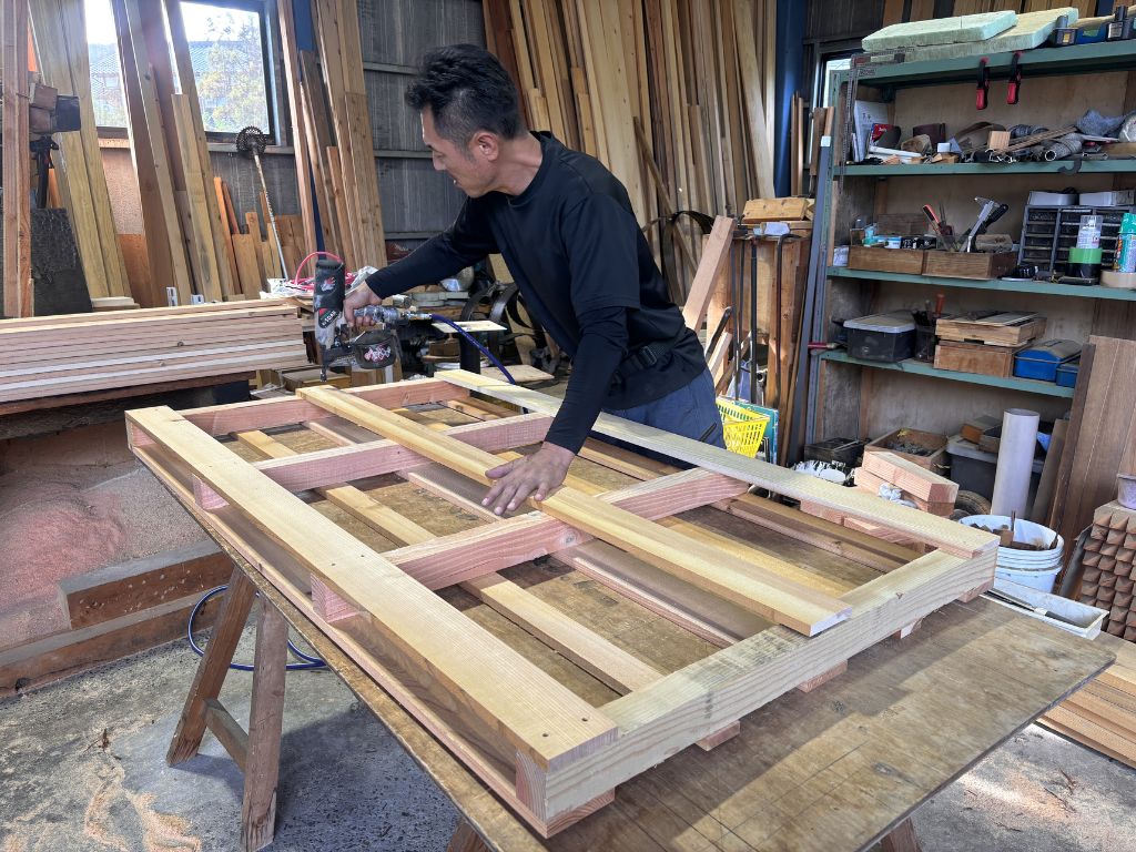 木製パレット作製の様子 高岡建材 天橋立店のブログ 写真1