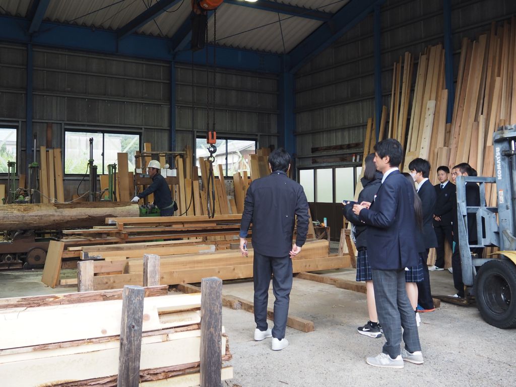 宮津天橋高校の1年生が会社見学に来られました✨ 高岡建材 天橋立店のブログ 写真3