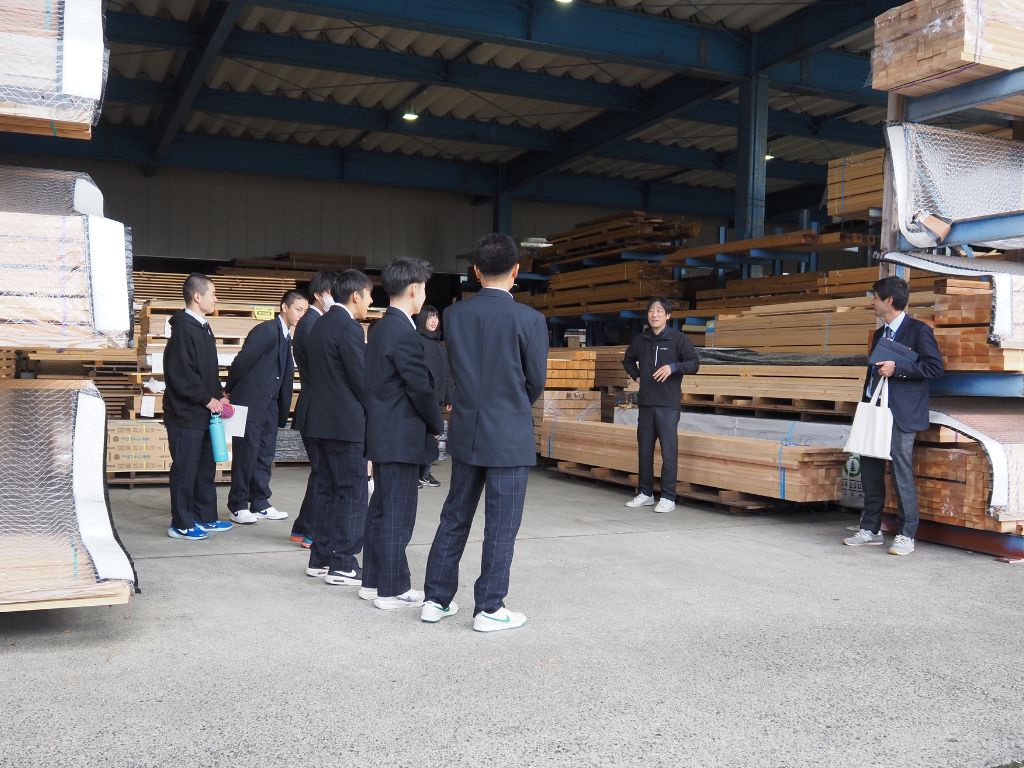 宮津天橋高校の1年生が会社見学に来られました✨ 高岡建材 天橋立店のブログ 写真1