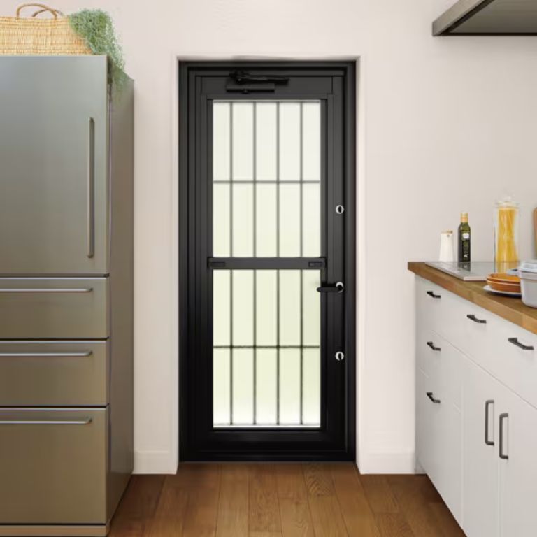 【勝手口を機能的&快適に🚪】リシェント勝手口ドアのご紹介! 高岡建材 天橋立店のイベントキャンペーン 写真3