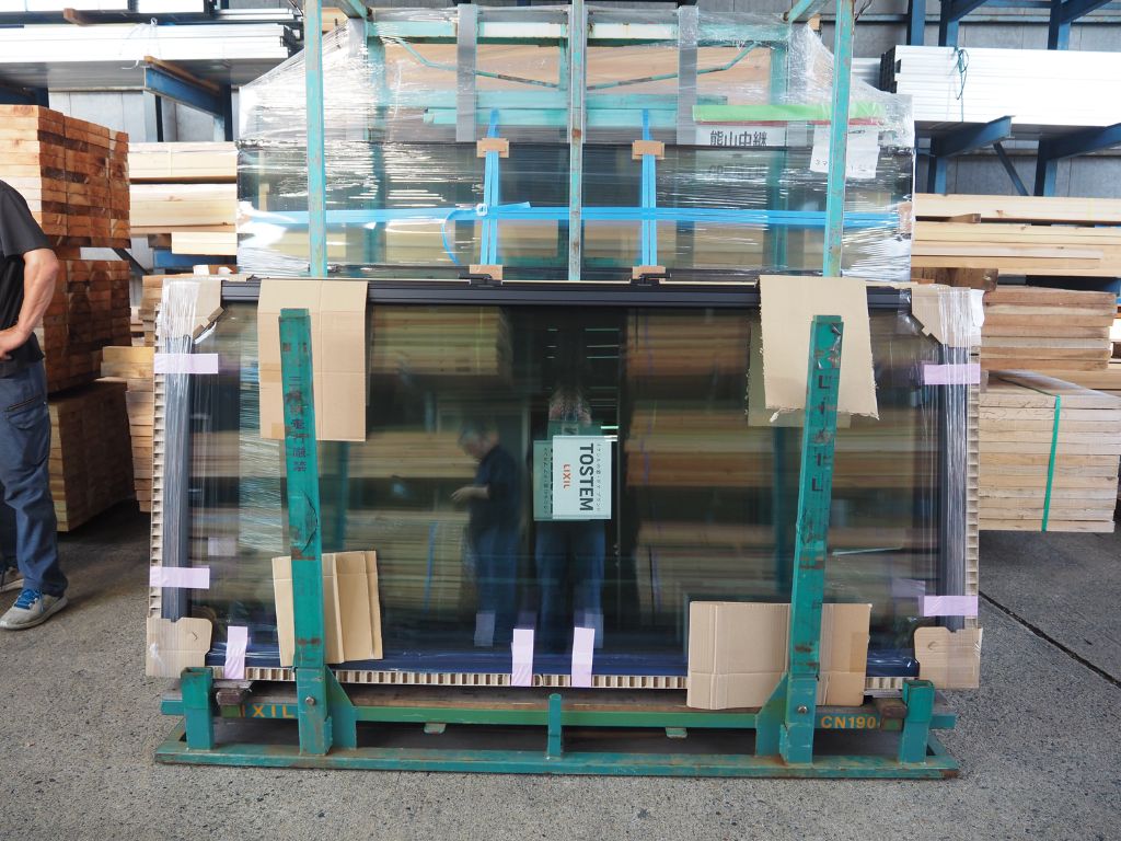 ガラス入荷 高岡建材 天橋立店のブログ 写真1