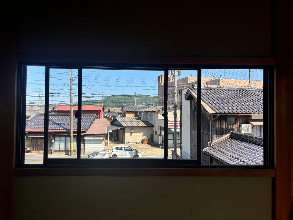 高岡建材 天橋立店の【夏の暑さを軽減!】インプラスの取り付け工事の施工前の写真3