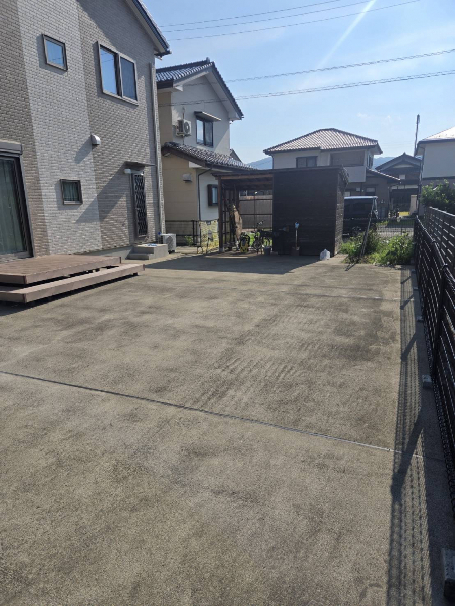 高岡建材 天橋立店の【サッカーの練習用に⚽】人工芝施工の施工前の写真1